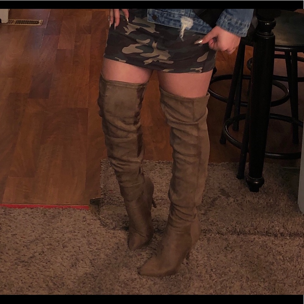 High heel boots
